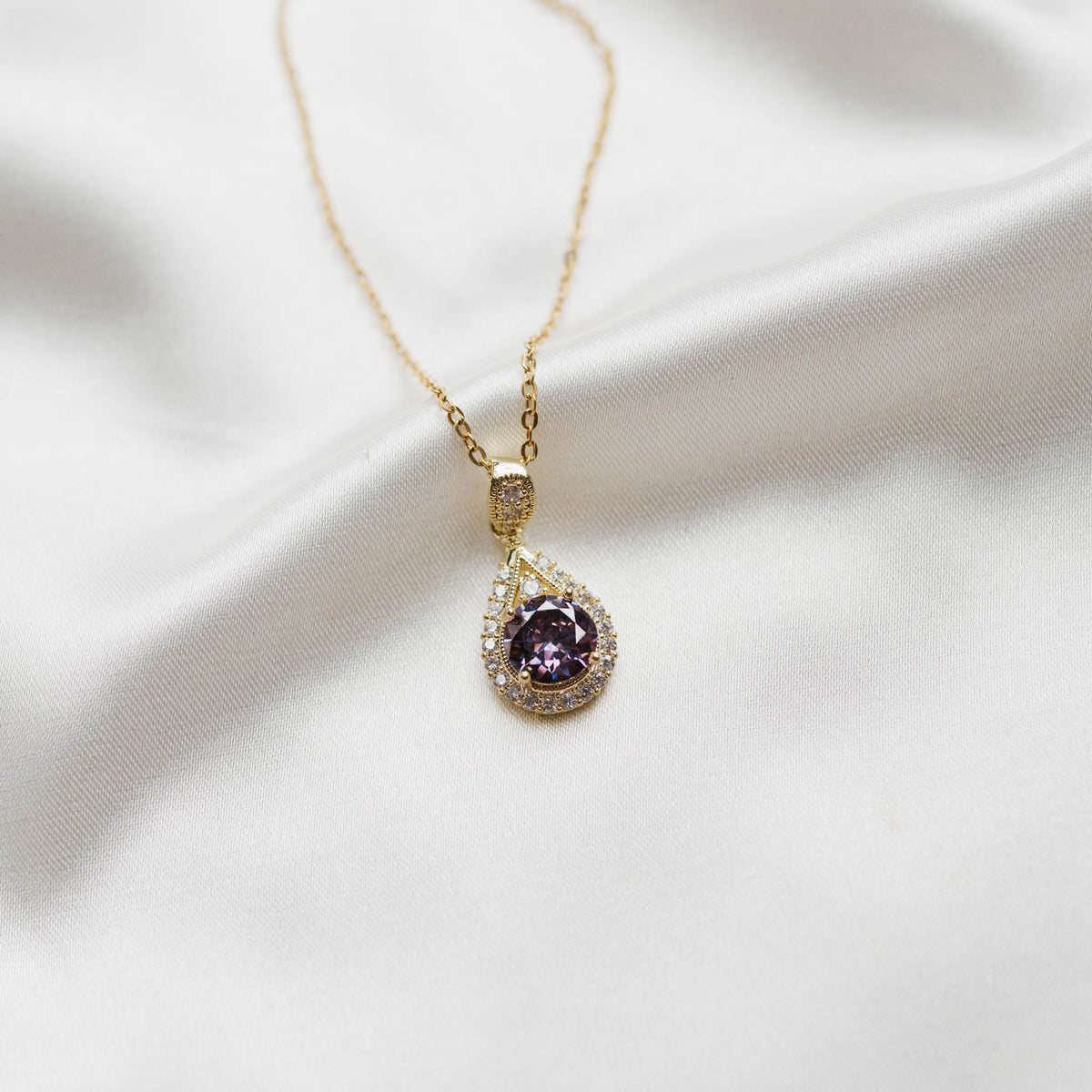 Collier Pourpre