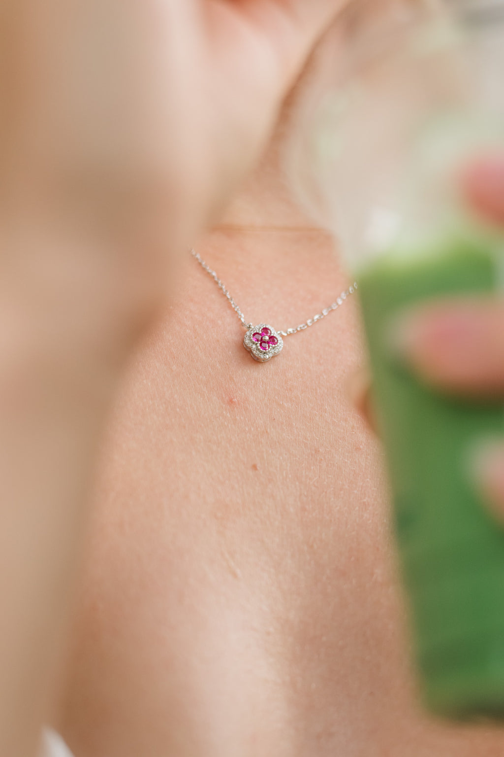 Collier Fuchsine