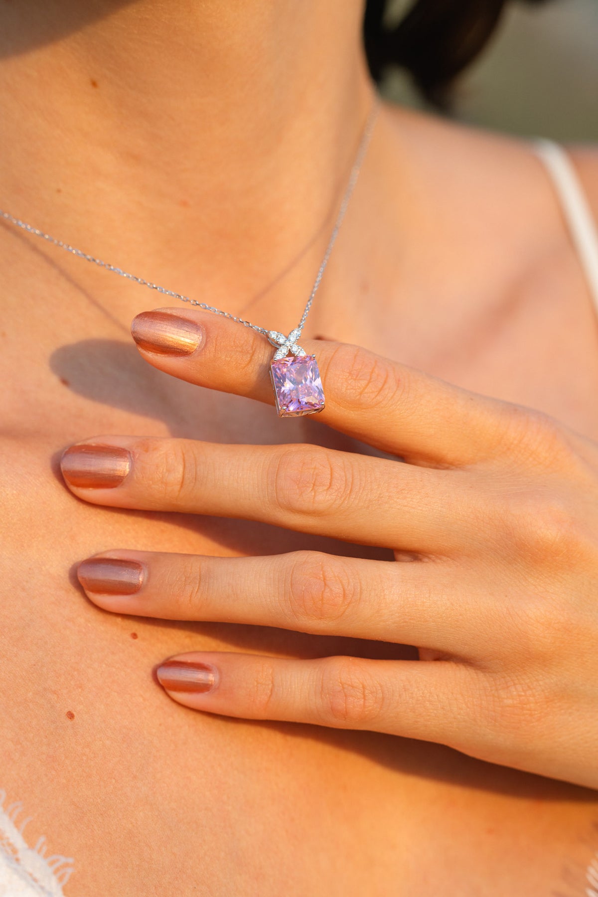 Collier Pivoine